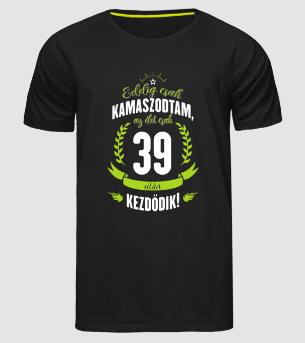  minta fekete pólón