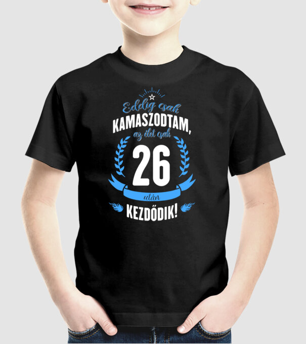  minta fekete pólón