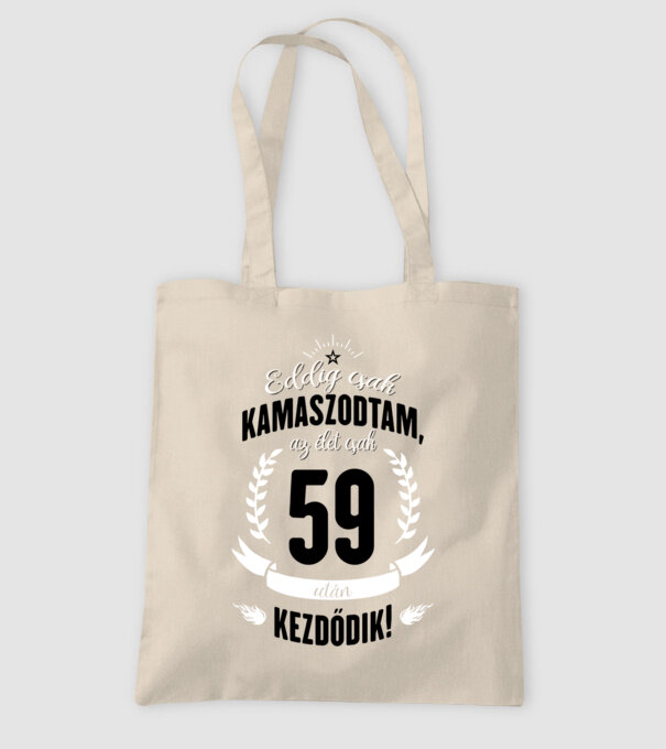  minta homokszín pólón