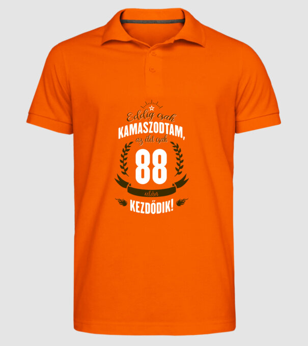  minta narancssárga pólón